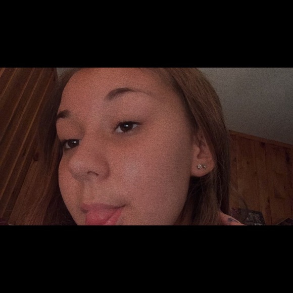 Meet your Posher, Ella - Picture 7 of 9